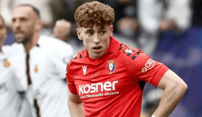 开云登录网址入口-巴萨欲抢先签穆尼奥斯，皇马回购条款或失效|巴塞罗那|路易斯洛佩斯-费尔南德斯|皇家马德里|奥萨苏纳|球员_新浪体育_新浪新闻